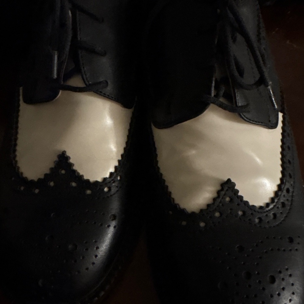 Leather oxfords black & white made in Italy size 39